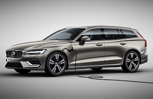 Volvo V60 T8 Twin Enging AWD: Zum Laden ans Stromkabel