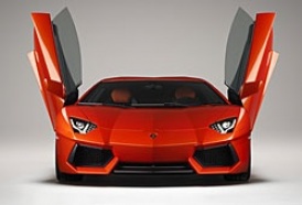 Lamborghini Aventador LP 700-4